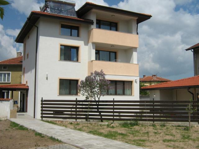 Khan Krum House & Apartments For Rent Elin Pelin Eksteriør billede